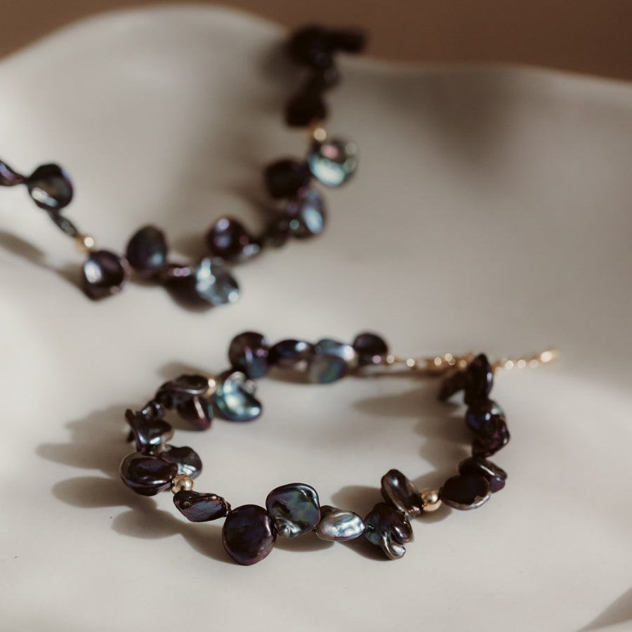 Bratara din aur Golden Lulu - Perle Keshi Negre - Indira