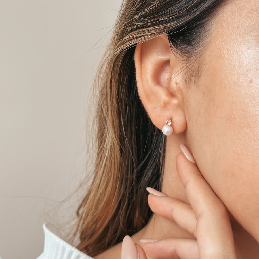 Cercei din argint Astrid - Perla Naturala si Topaz Alb - Indira