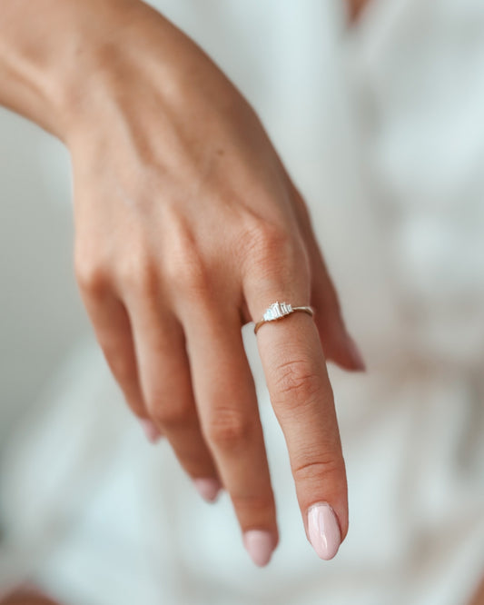 Inel din aur galben Mira – Diamante