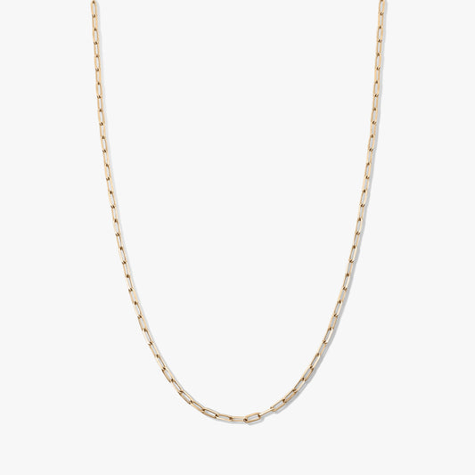Gold‑tone paperclip chain choker necklace in 925 silver on a white background.